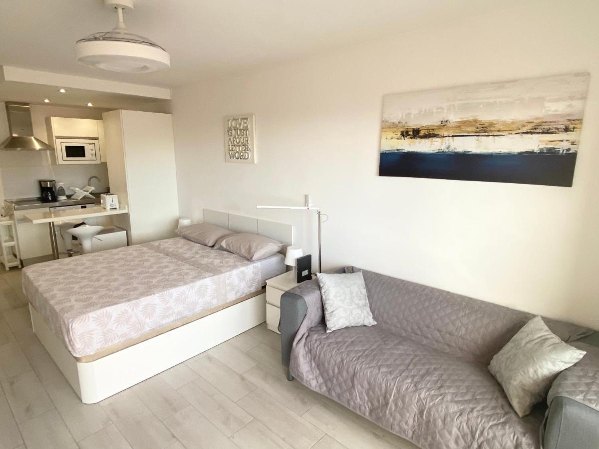 Top Floor, Panoramic Studio, Heated Pool Los Cristianos  Kültér fotó